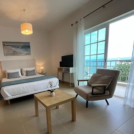 Rossio Sea View By Alzira Apartment *